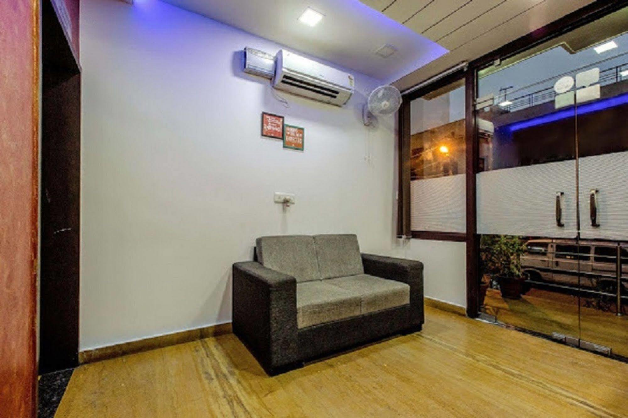 Hotel Holiday Home Dźajpur Zewnętrze zdjęcie